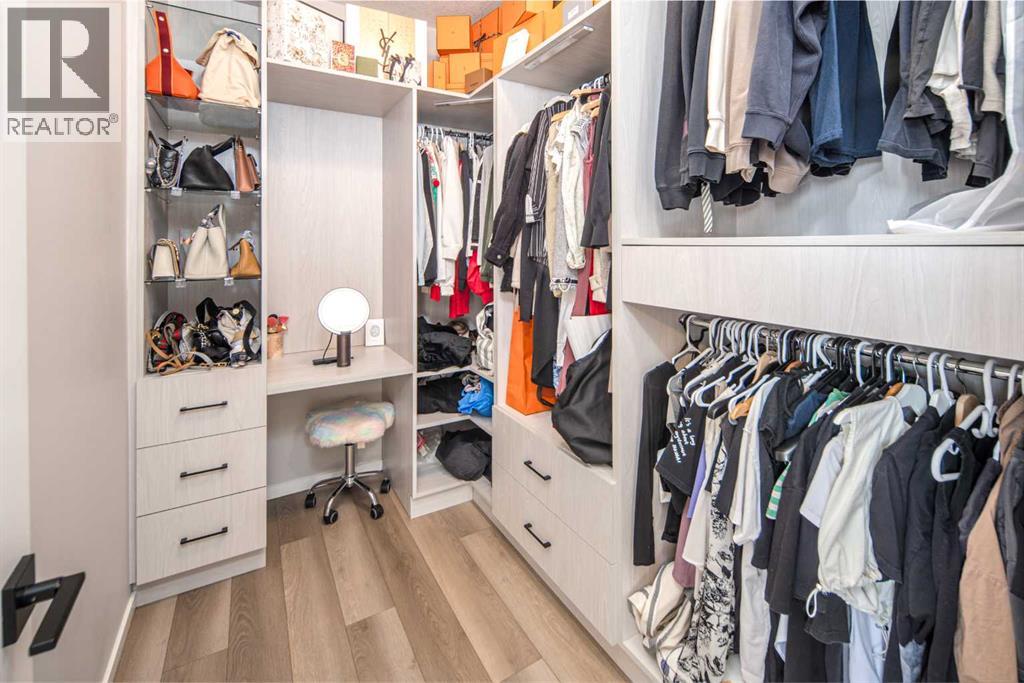 Single Family House for Sale in  Carringham Road NW Carrington Calgary 