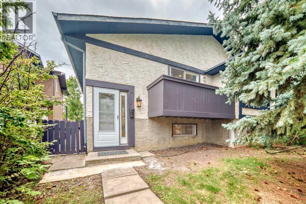 Single Family House Bi-level for Sale in  Bearberry Close NW Beddington Heights Calgary 
