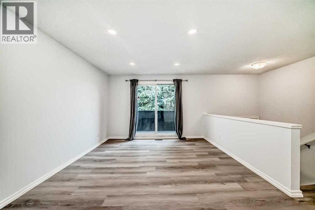 Single Family House Bi-level for Sale in  Bearberry Close NW Beddington Heights Calgary 