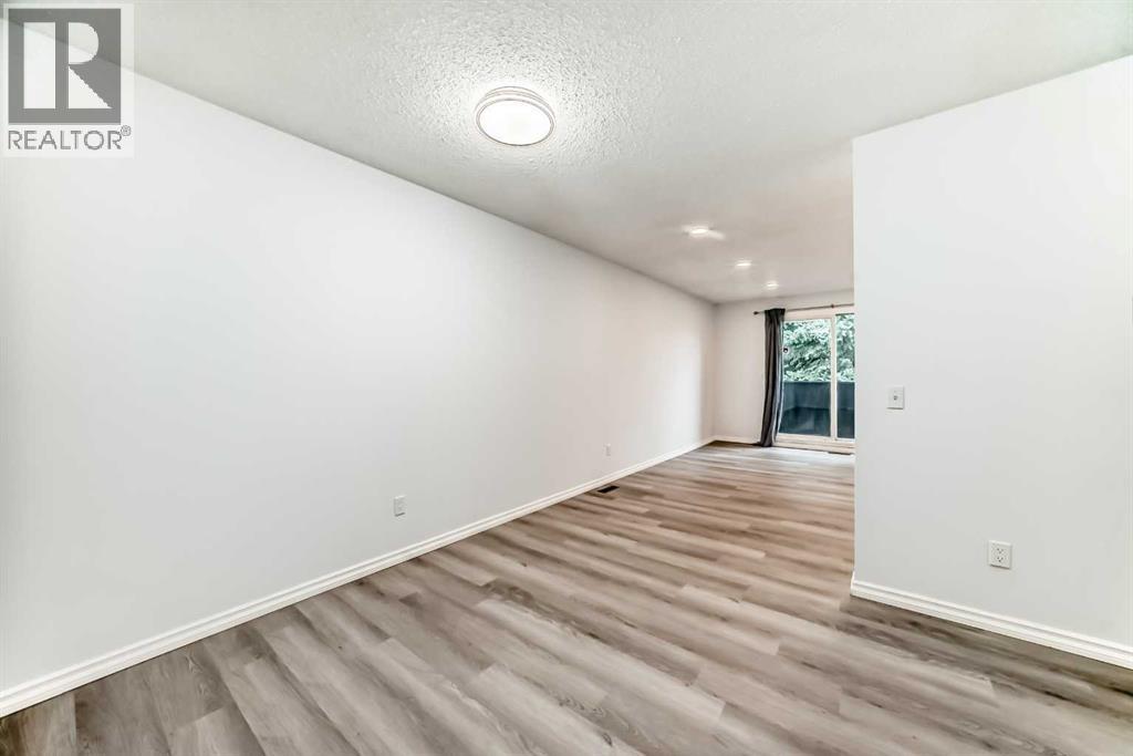 Single Family House Bi-level for Sale in  Bearberry Close NW Beddington Heights Calgary 