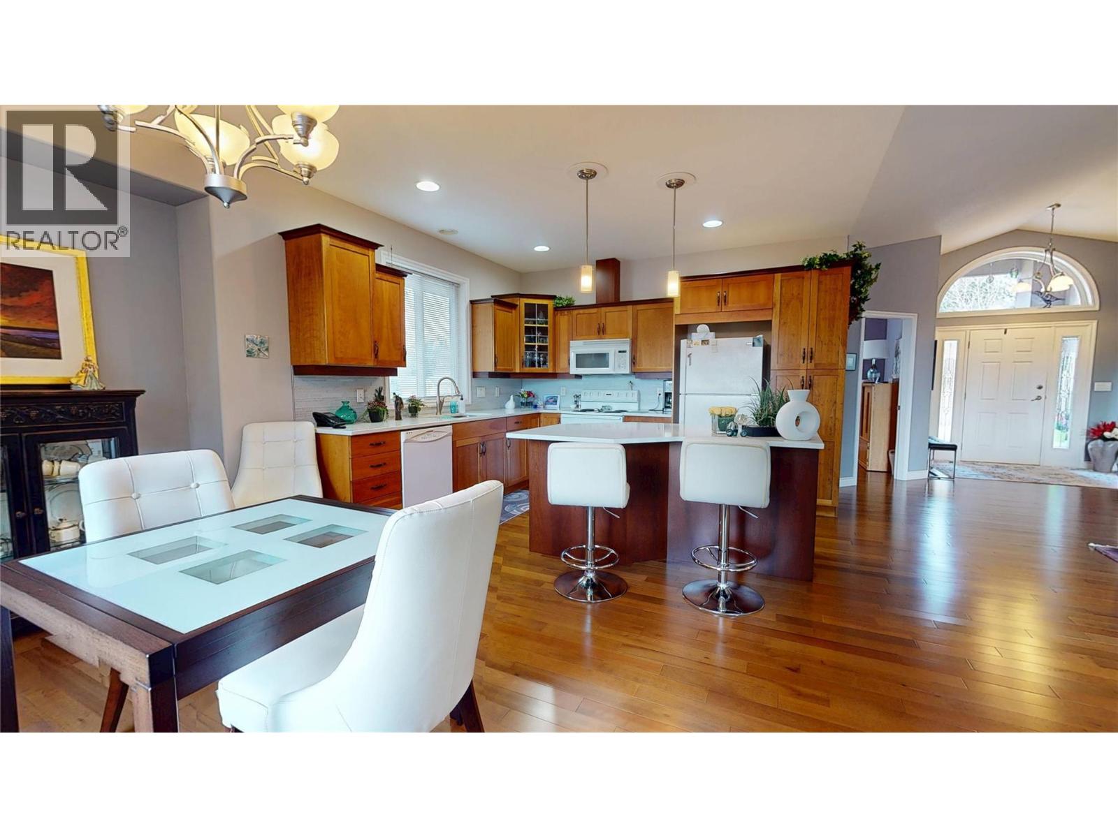  2523 Golf View Crescent, Blind Bay