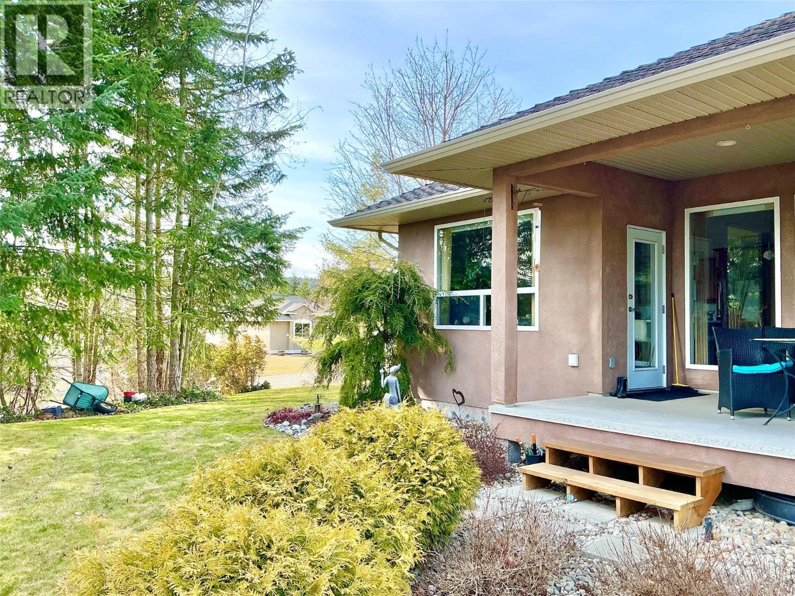  2523 Golf View Crescent, Blind Bay