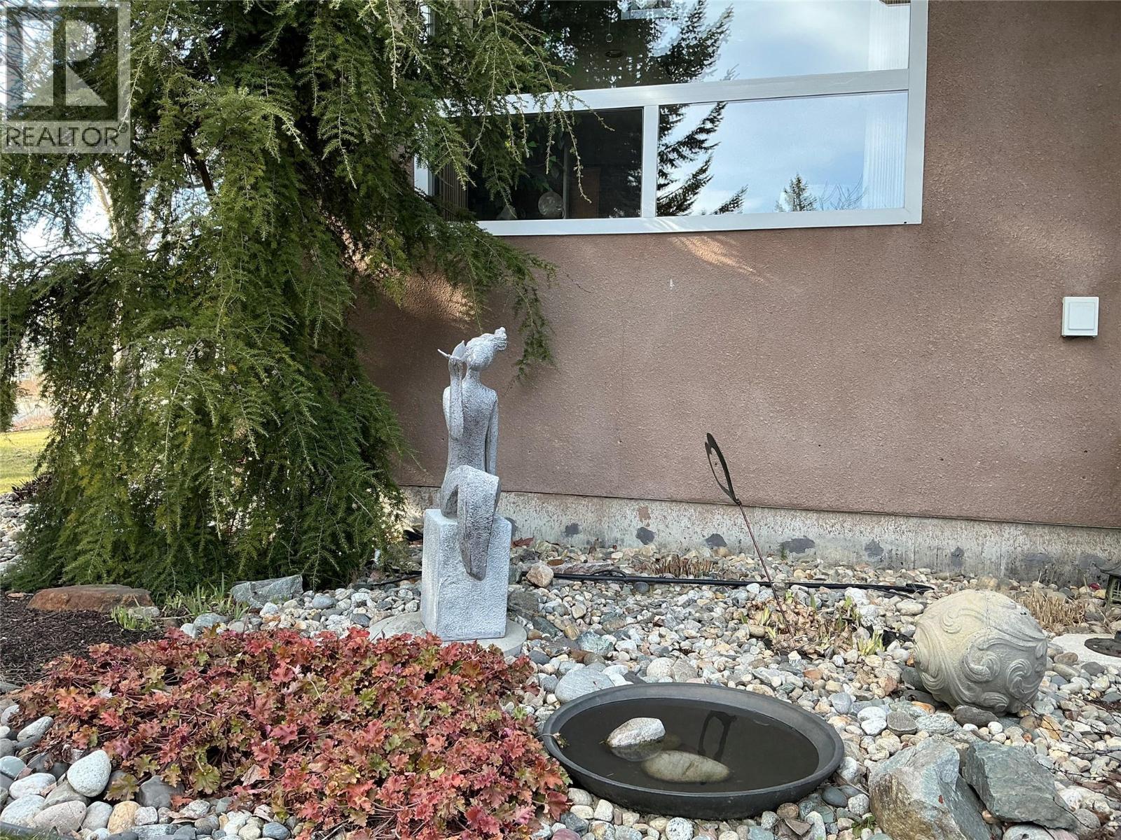  2523 Golf View Crescent, Blind Bay