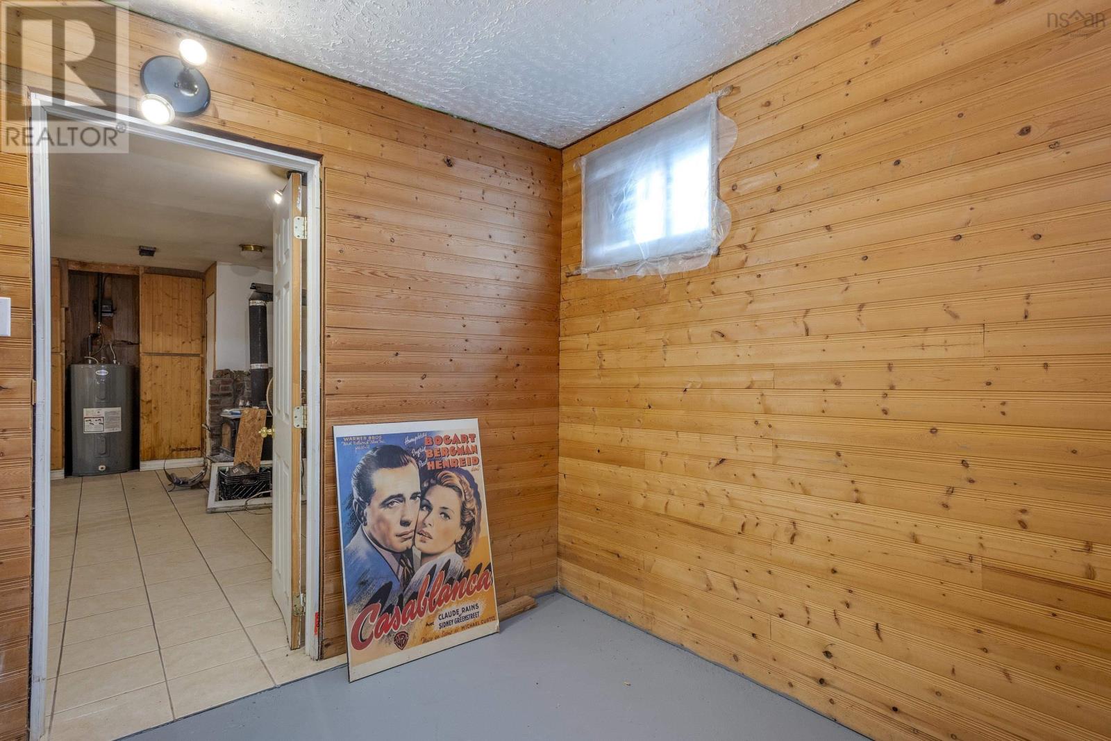 10014 221 HIGHWAY - 27