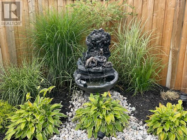 30 REGATTA WAY Property Photo