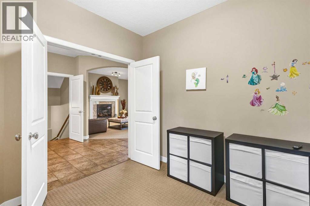 Single Family House for Sale in  Sherwood Rise NW Sherwood Calgary 