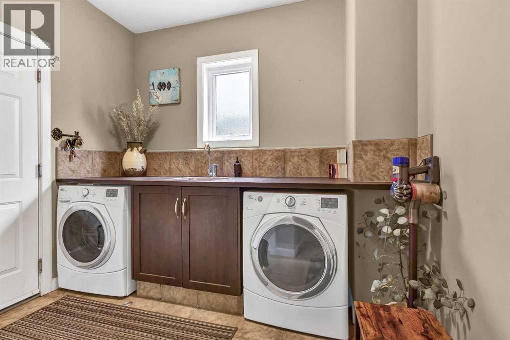 Single Family House for Sale in  Sherwood Rise NW Sherwood Calgary 