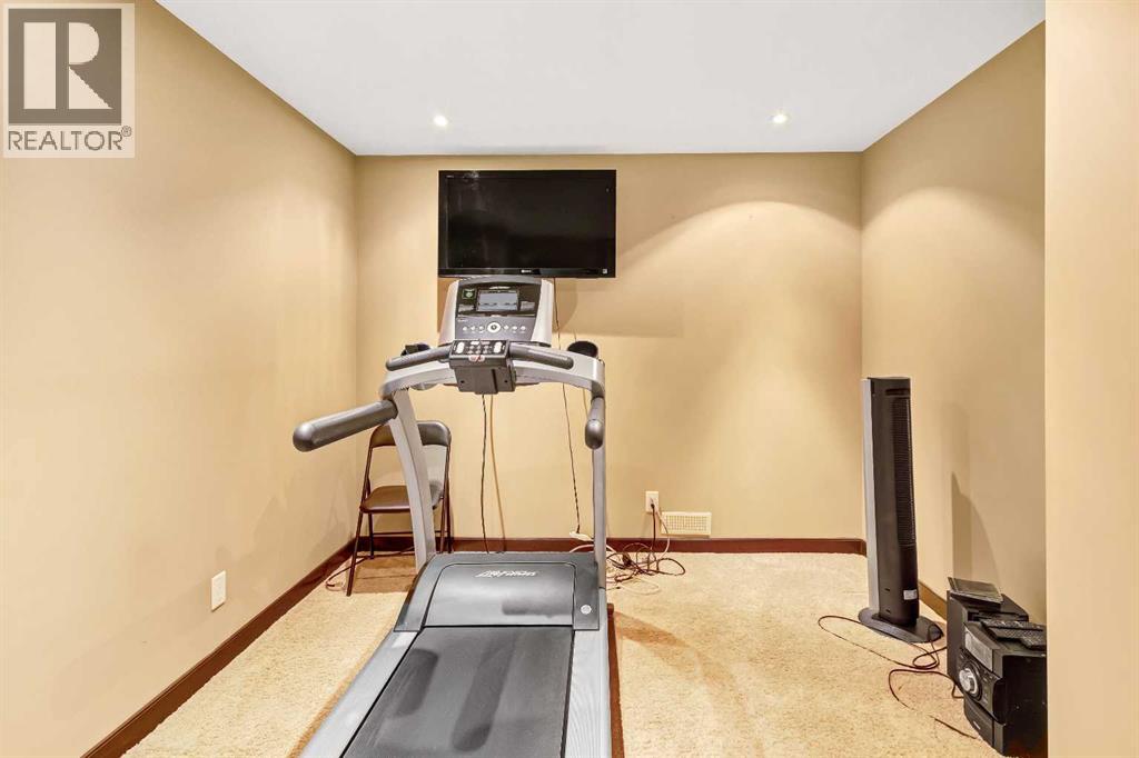 Single Family House for Sale in  Sherwood Rise NW Sherwood Calgary 