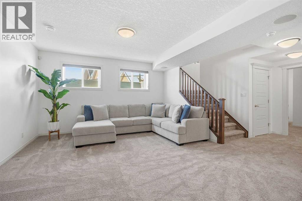 Single Family House for Sale in  Tuscany Estates Rise NW Tuscany Calgary 