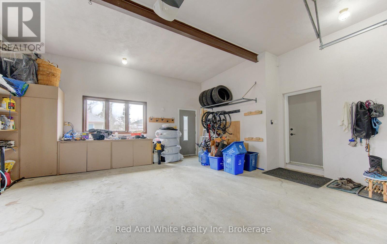 449 GREENFIELD AVENUE,Kitchener,,