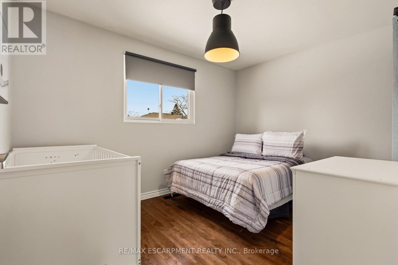 777 HILLCREST ROAD,Pickering (West Shore),,