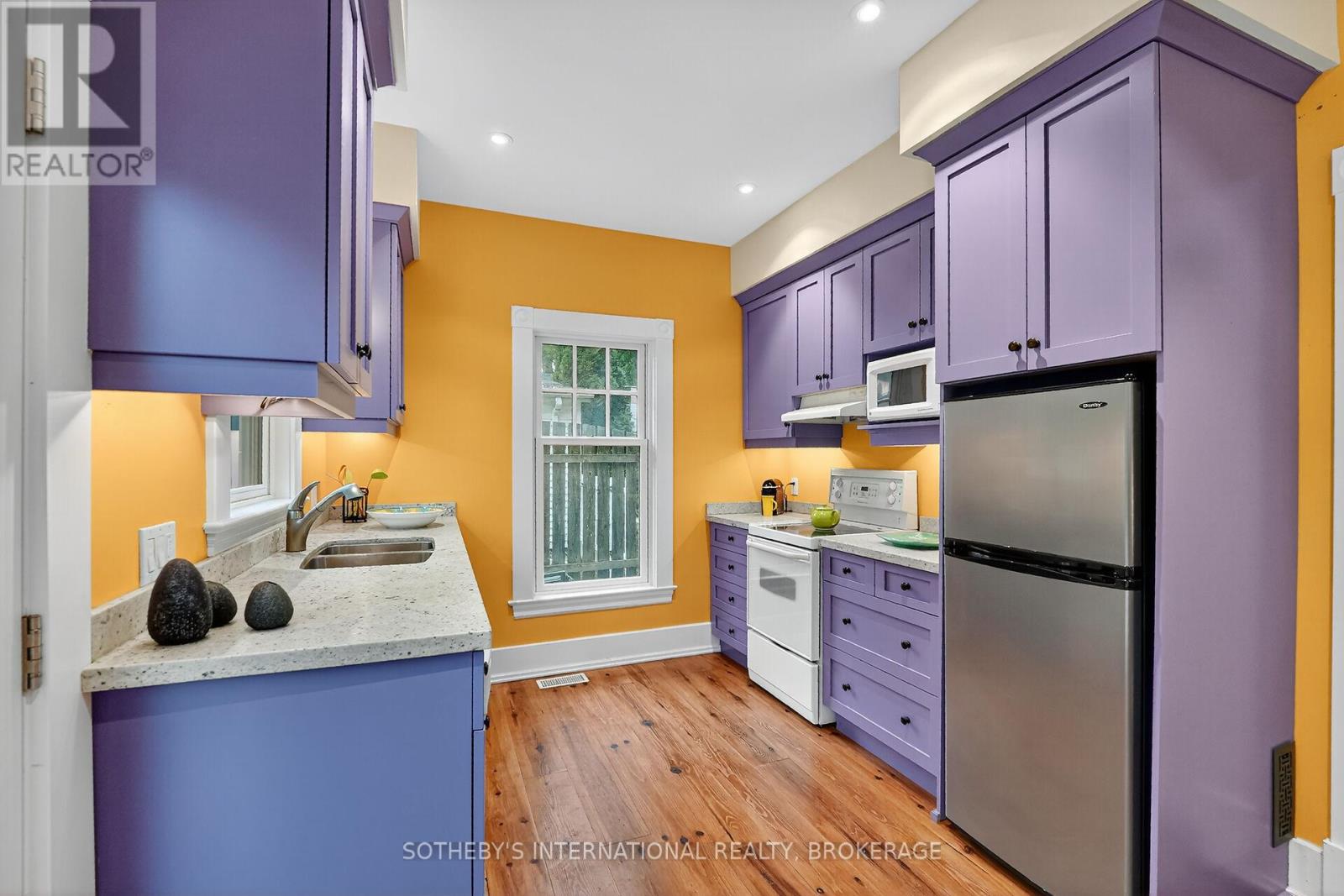 54 PLATOFF STREET - 27