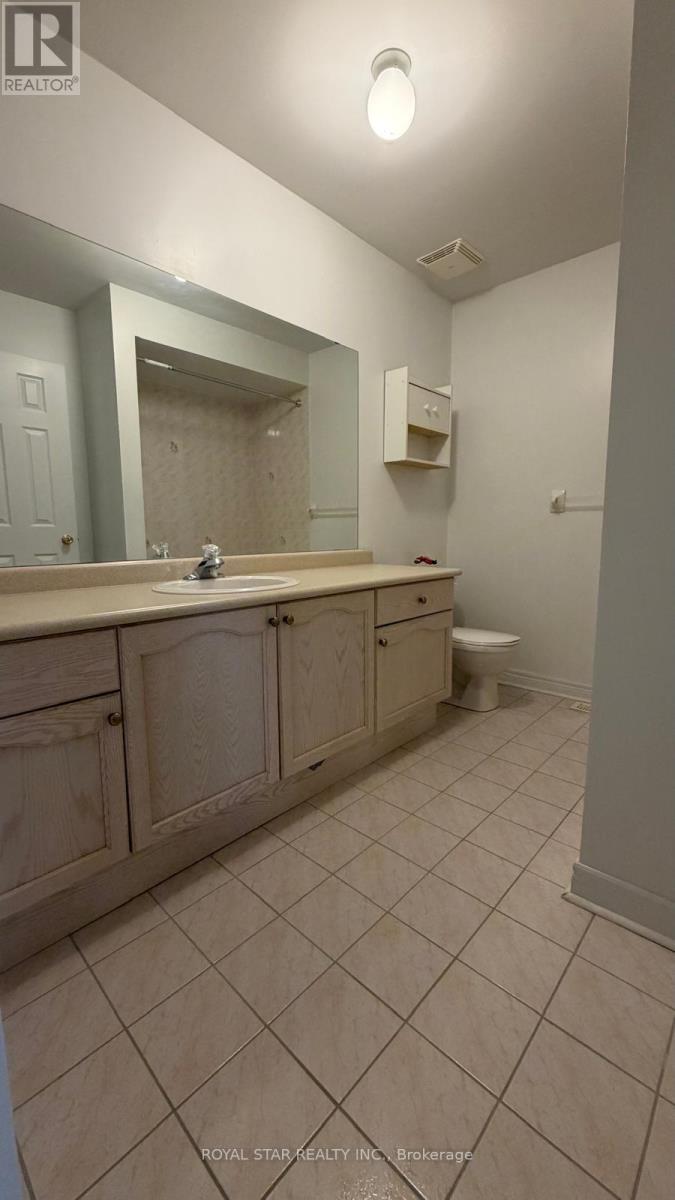 58 RED PLANT CRESCENT - 22