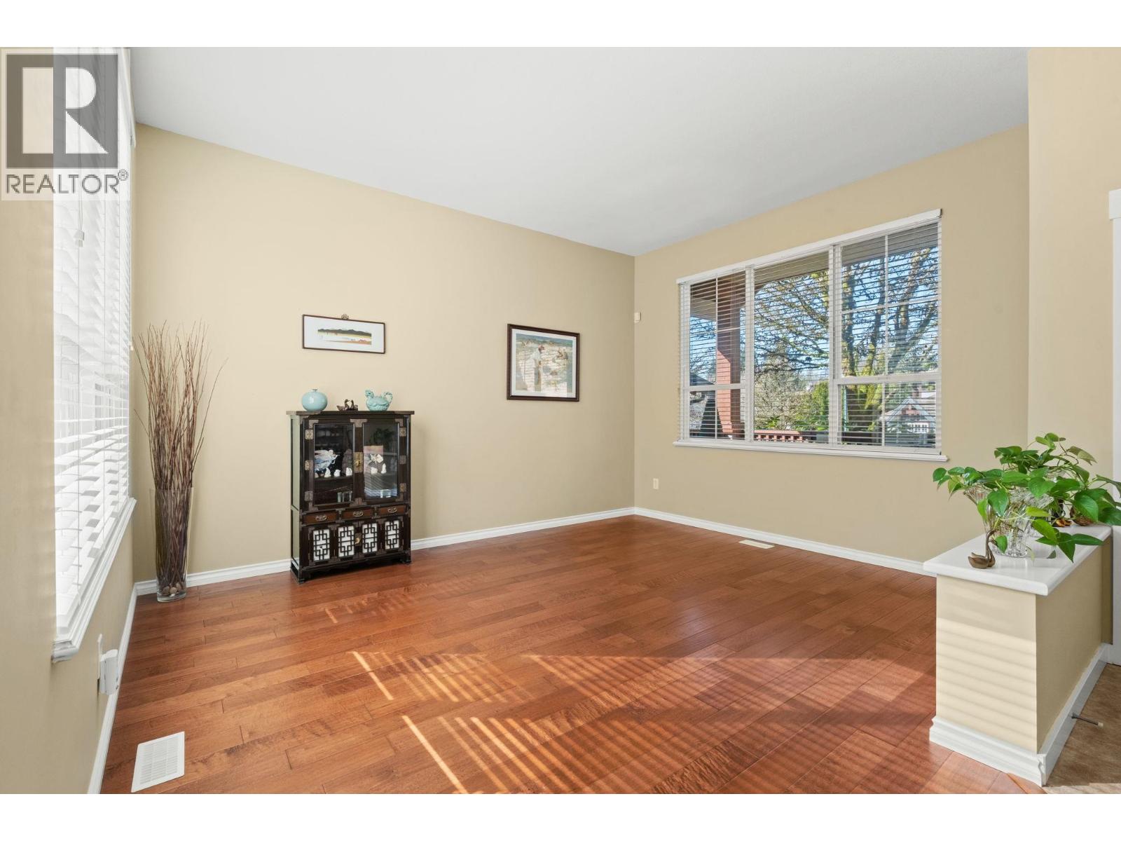 10 ASHWOOD DRIVE, Port Moody