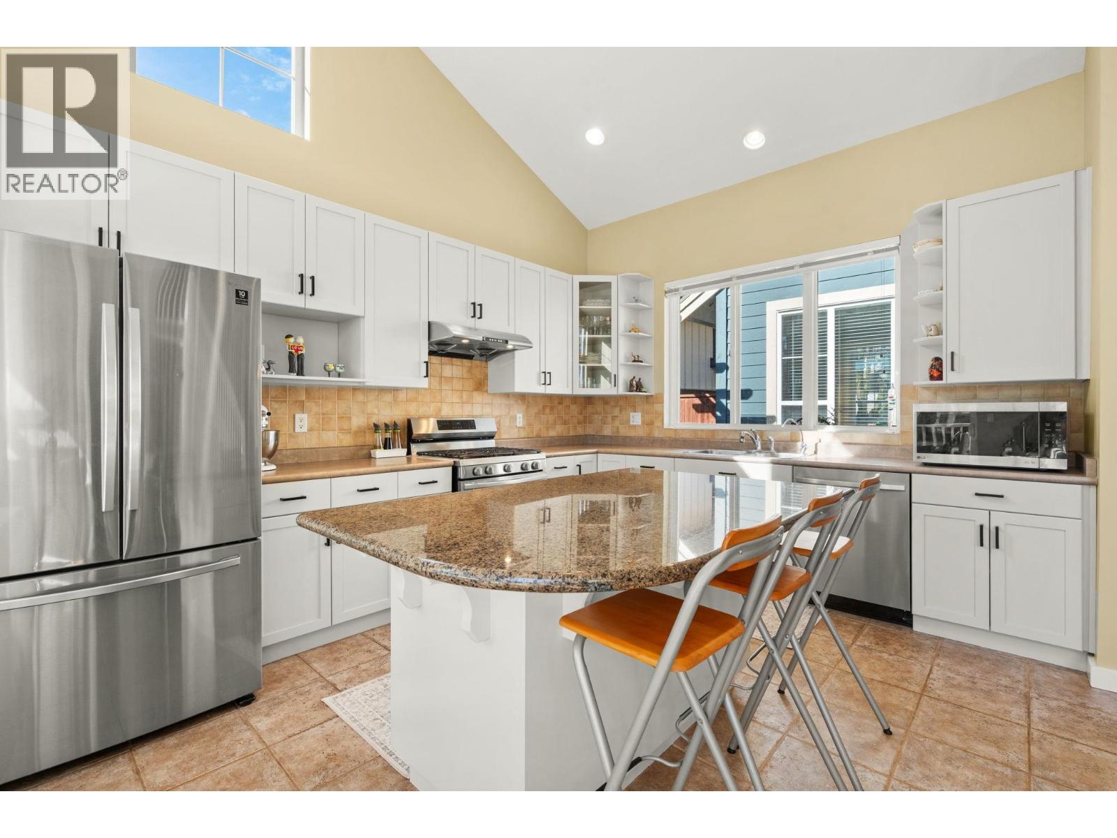 10 ASHWOOD DRIVE, Port Moody