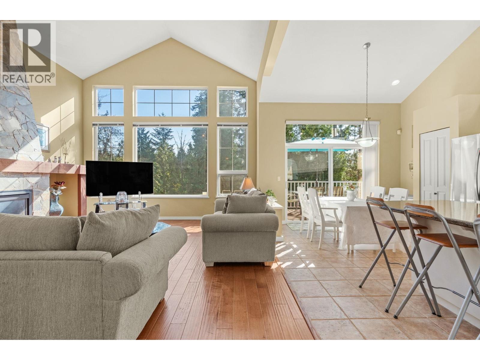 10 ASHWOOD DRIVE, Port Moody