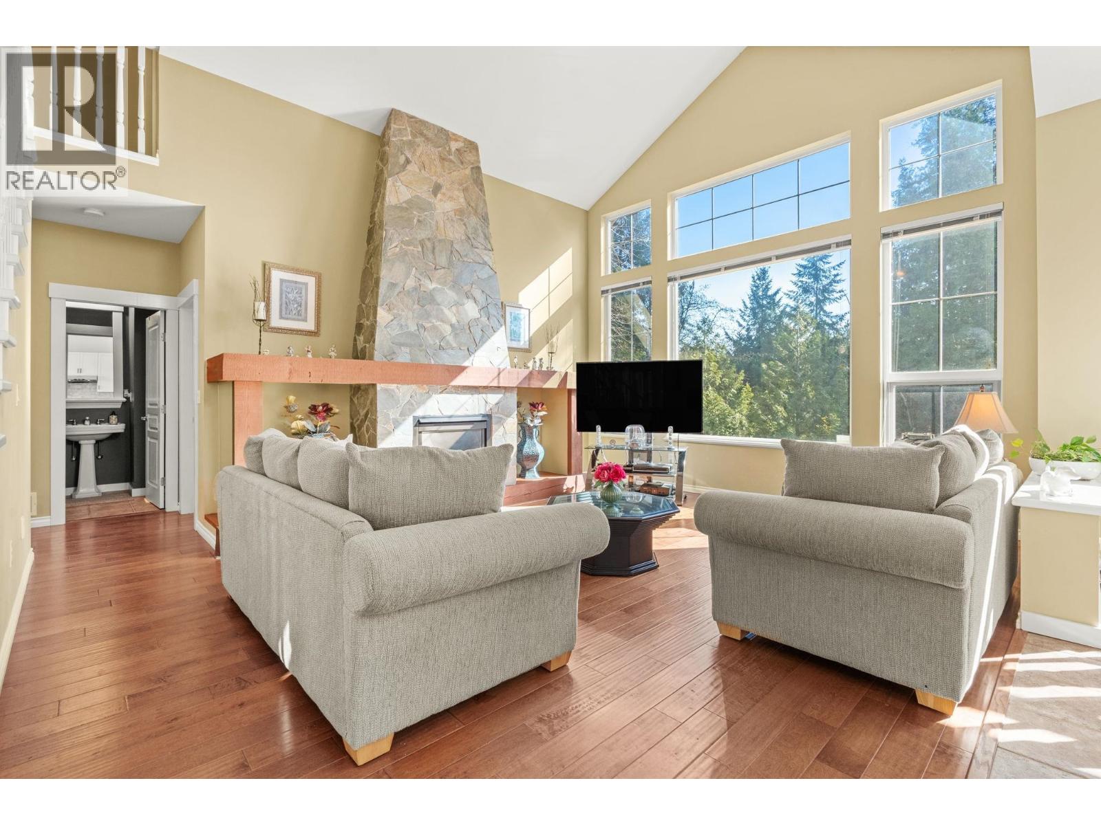 10 ASHWOOD DRIVE, Port Moody