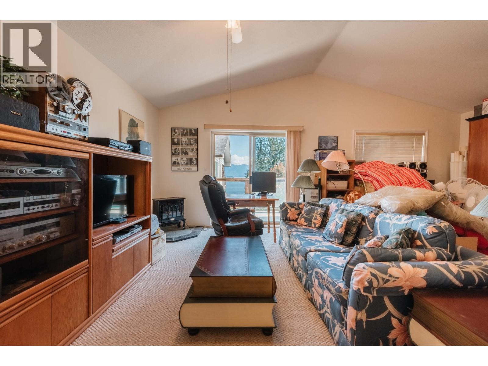 1205 ST ANDREWS ROAD, Gibsons