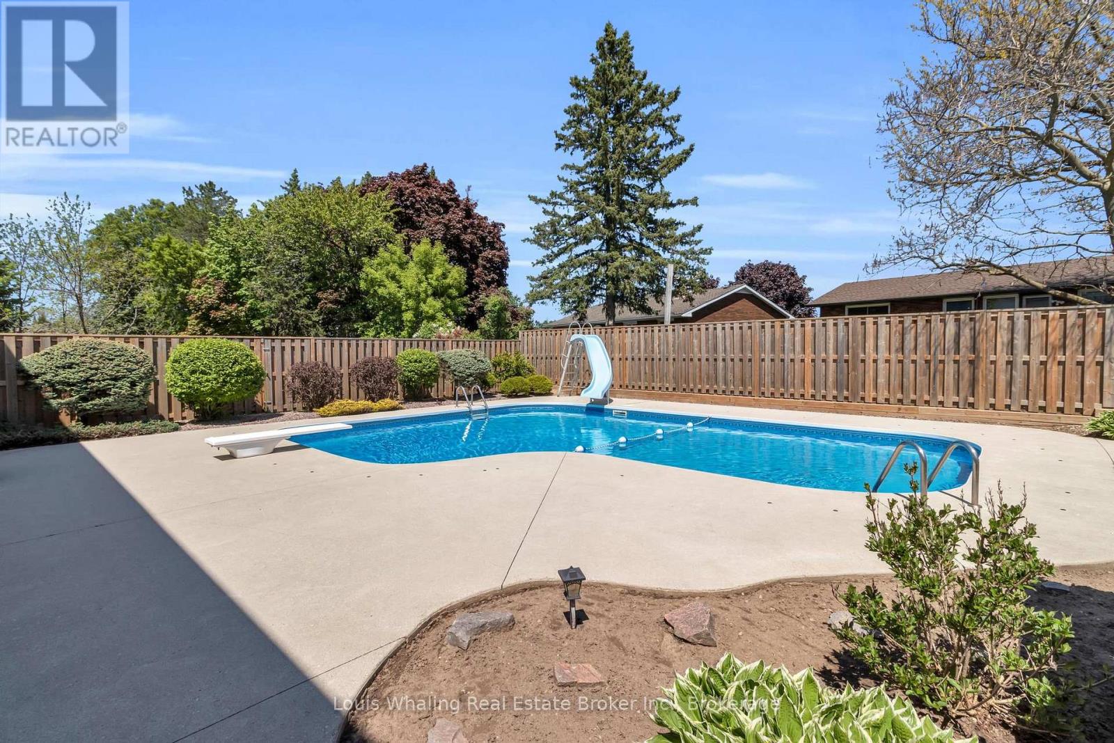 241 4TH AVENUE - 33