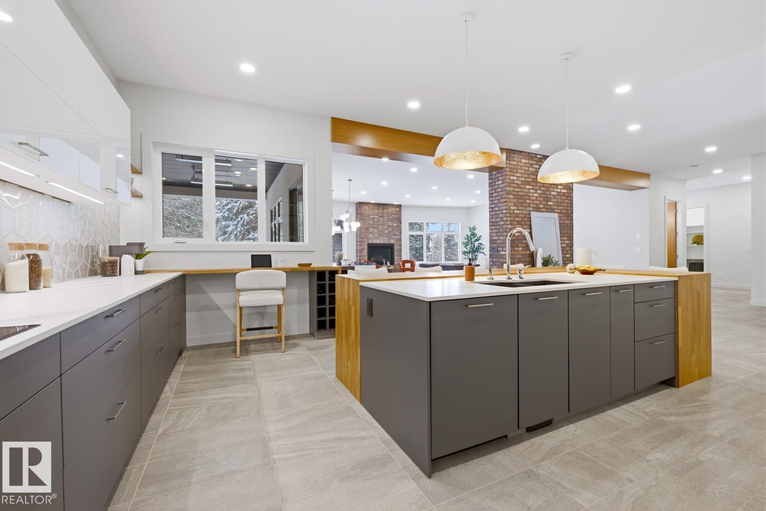 6619 123 ST NW NW, Edmonton