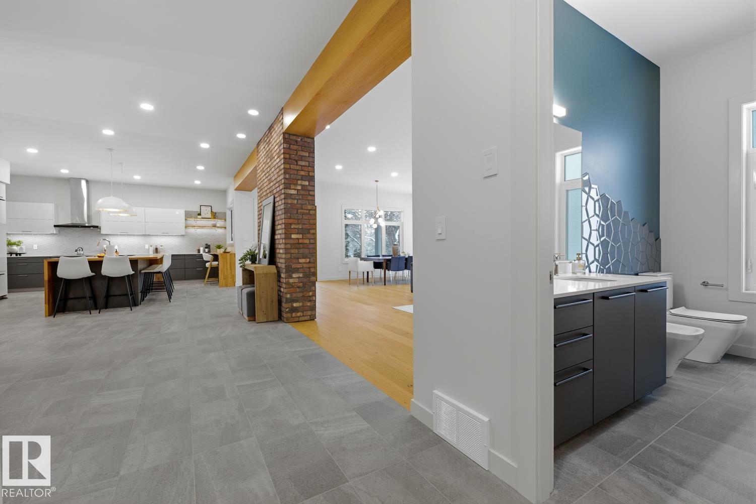 6619 123 ST NW NW, Edmonton