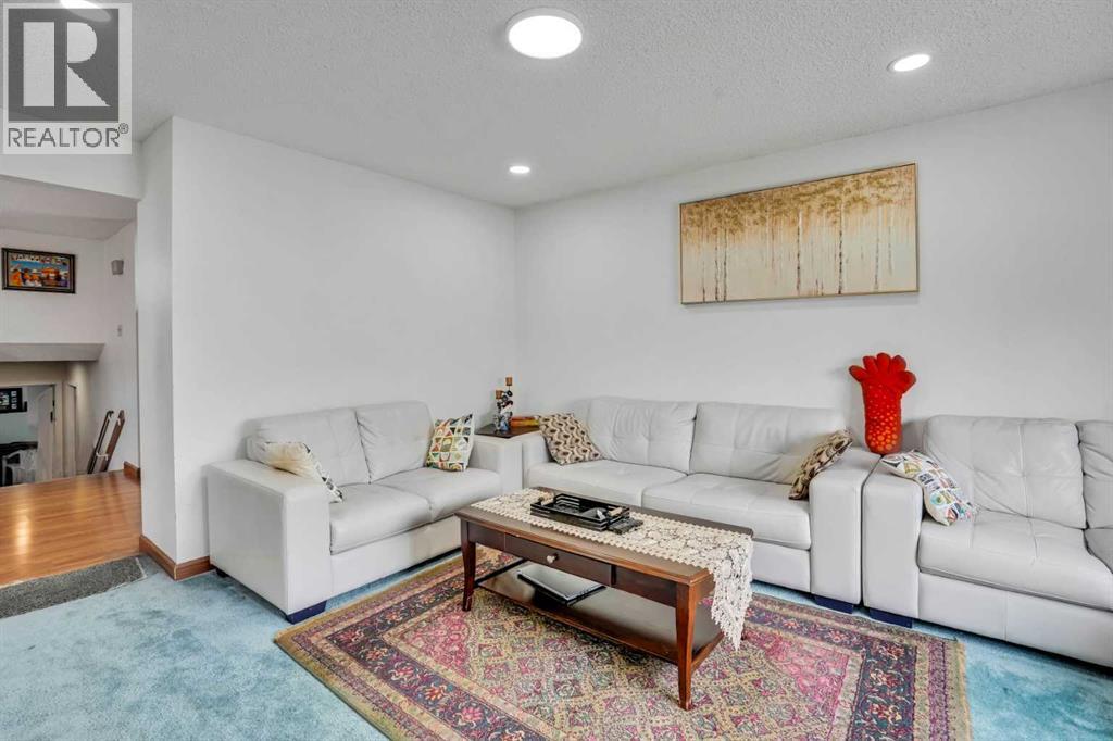 Single Family House 4 Level for Sale in  Falshire Close NE Falconridge Calgary 