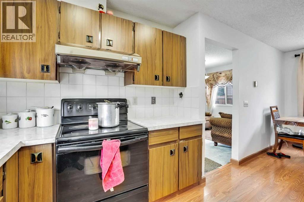 Single Family House 4 Level for Sale in  Falshire Close NE Falconridge Calgary 