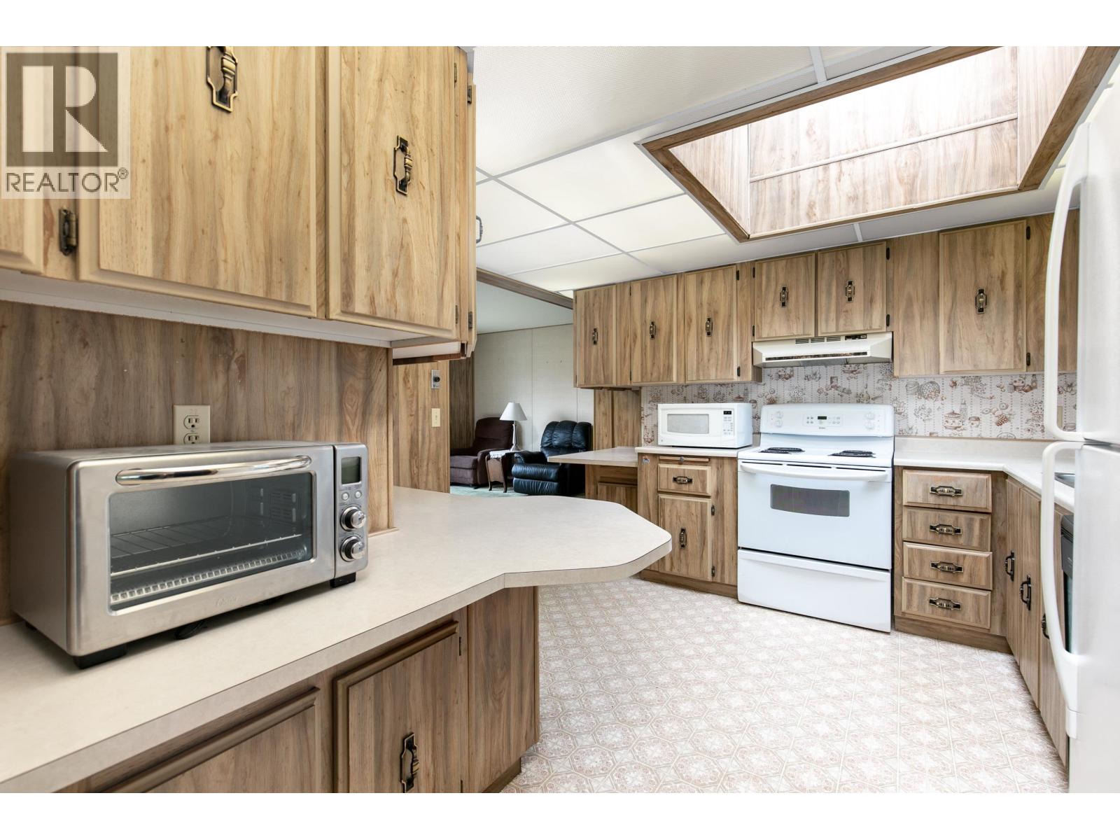 1691 HIGHWAY 99, Pemberton