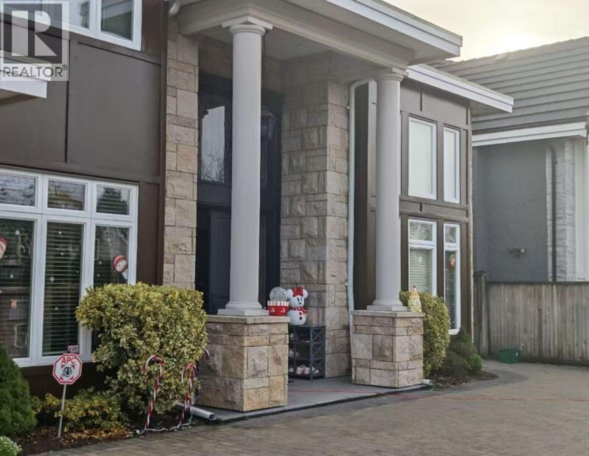 7460 CHELSEA RD - main photo