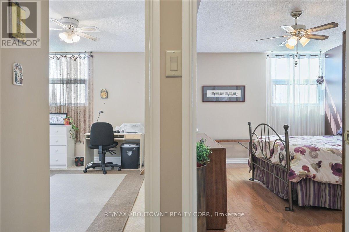 #1801 299 MILL ROAD - 26