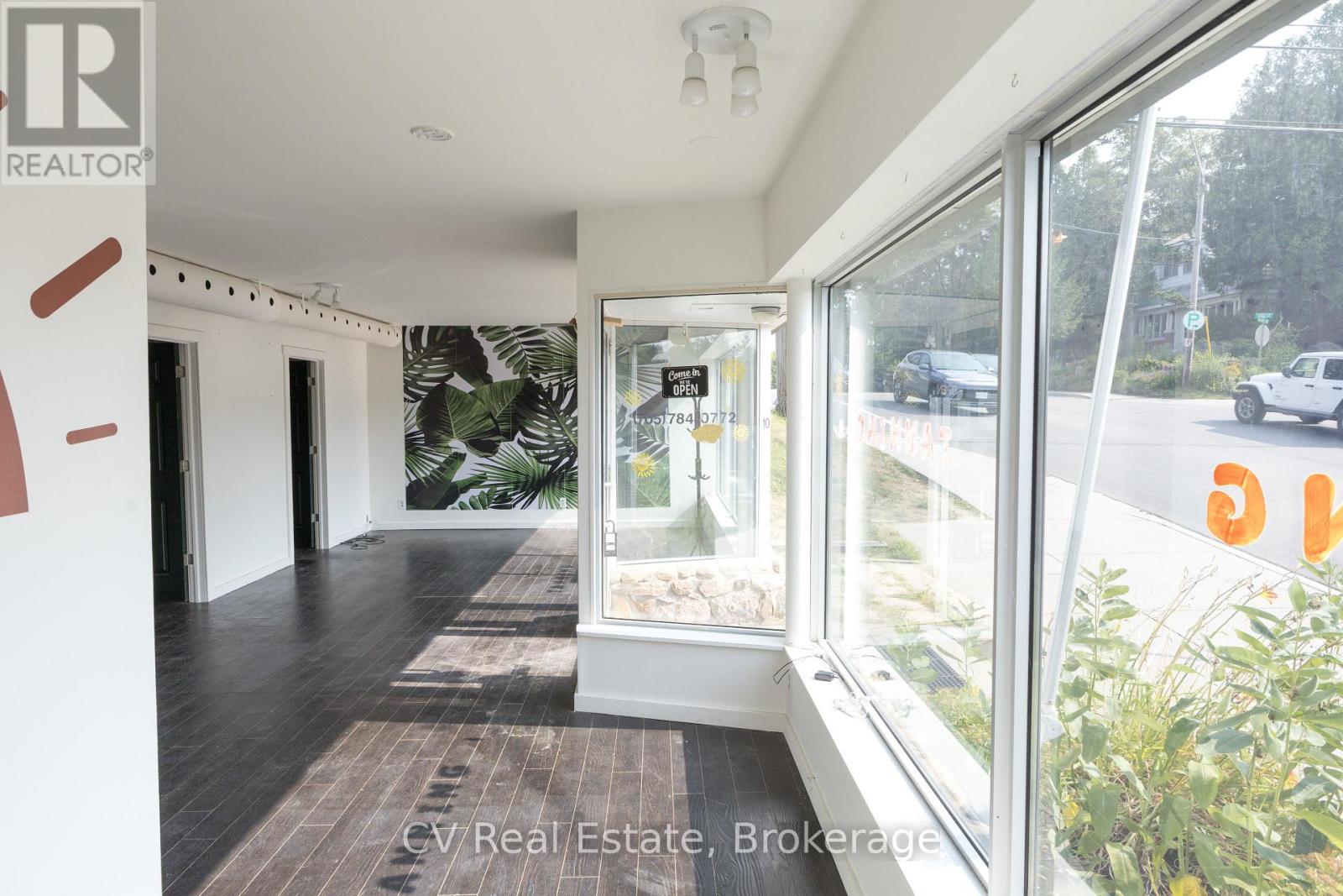 10 BRUNEL ROAD, Huntsville (Chaffey), Ontario, P1H2A9 — Photo 2