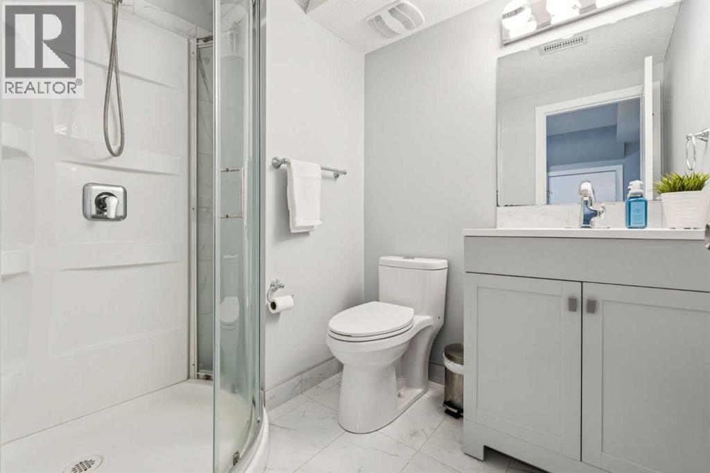 Single Family House for Sale in  Rundlehorn Drive NE Pineridge Calgary 