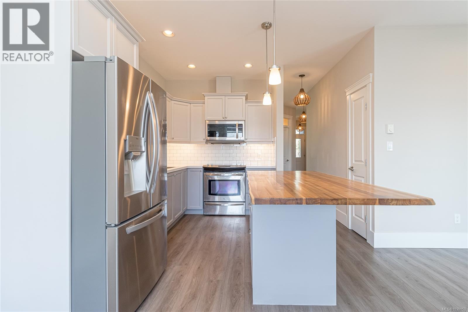 3178 HERONS WAY - 16