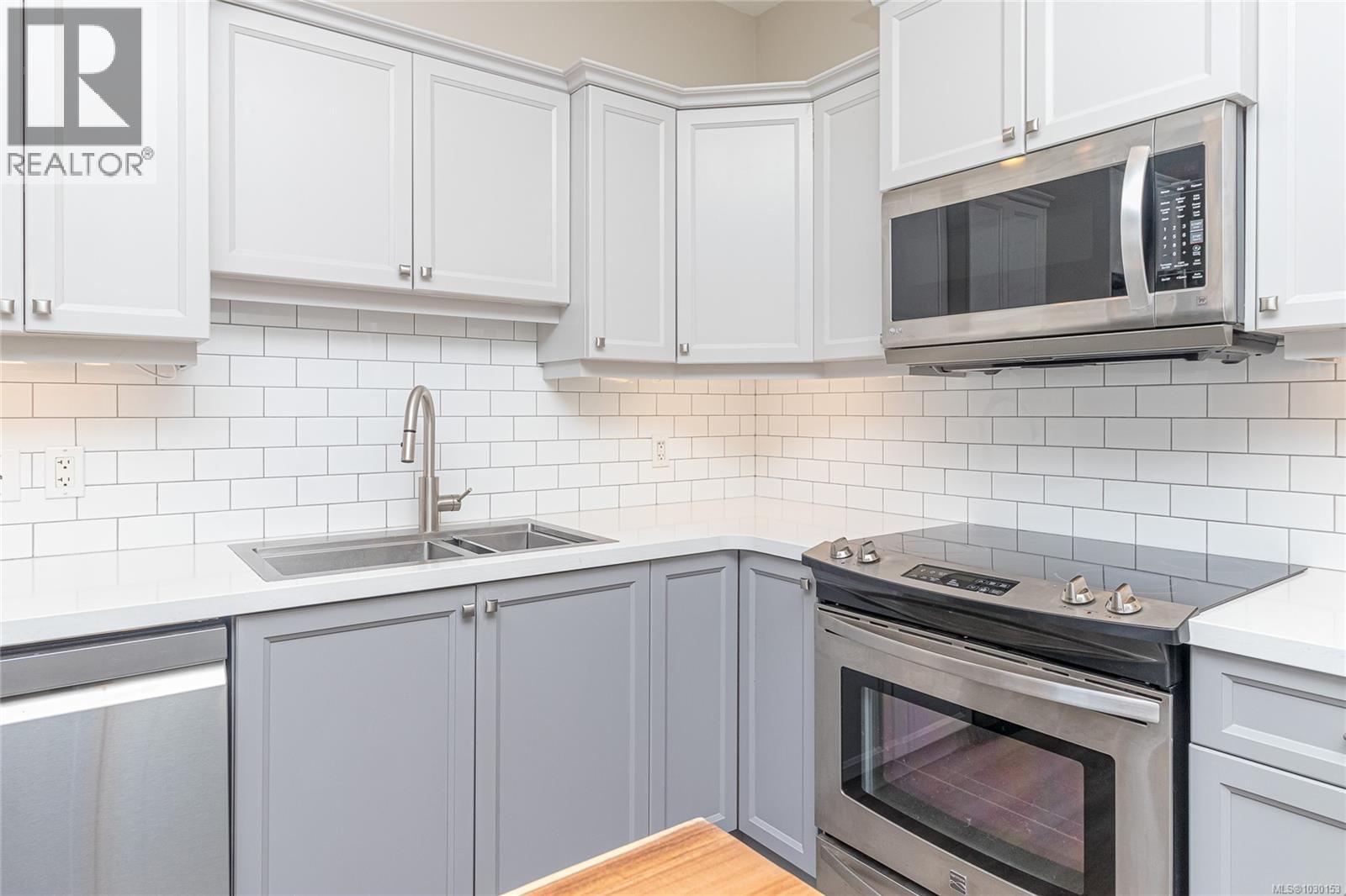 3178 HERONS WAY - 21