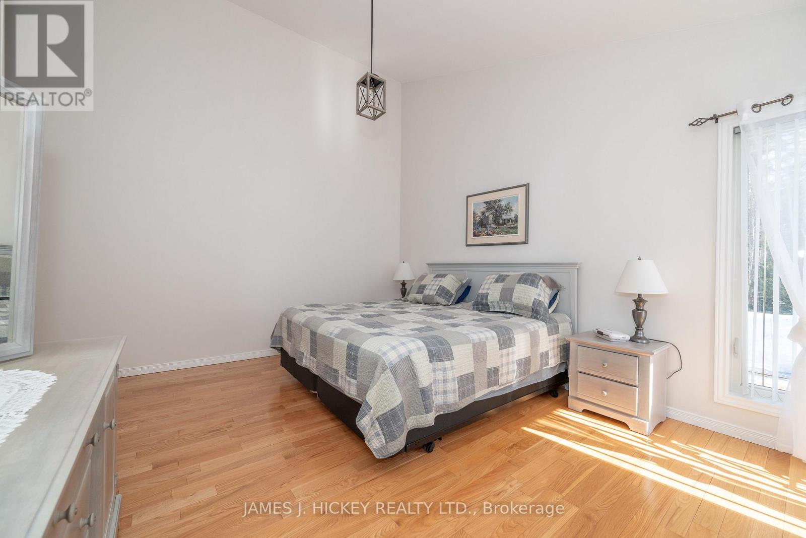 12 BOUDREAU ROAD - 17