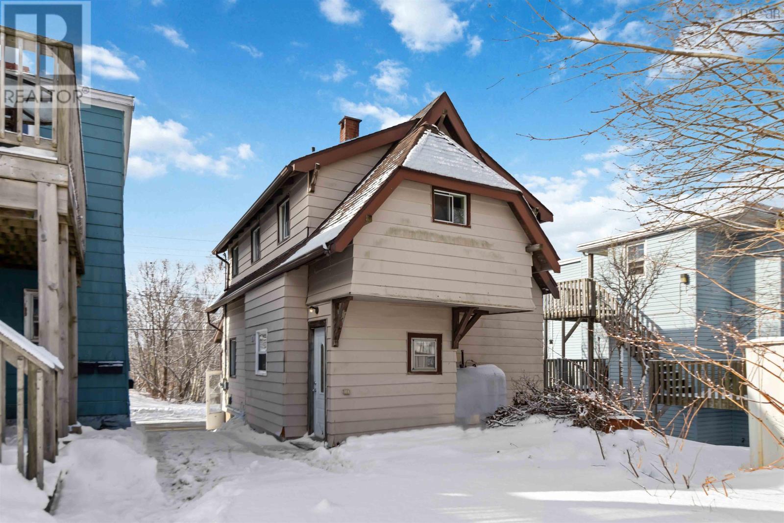 Property 23 of 41 of 102 King Street