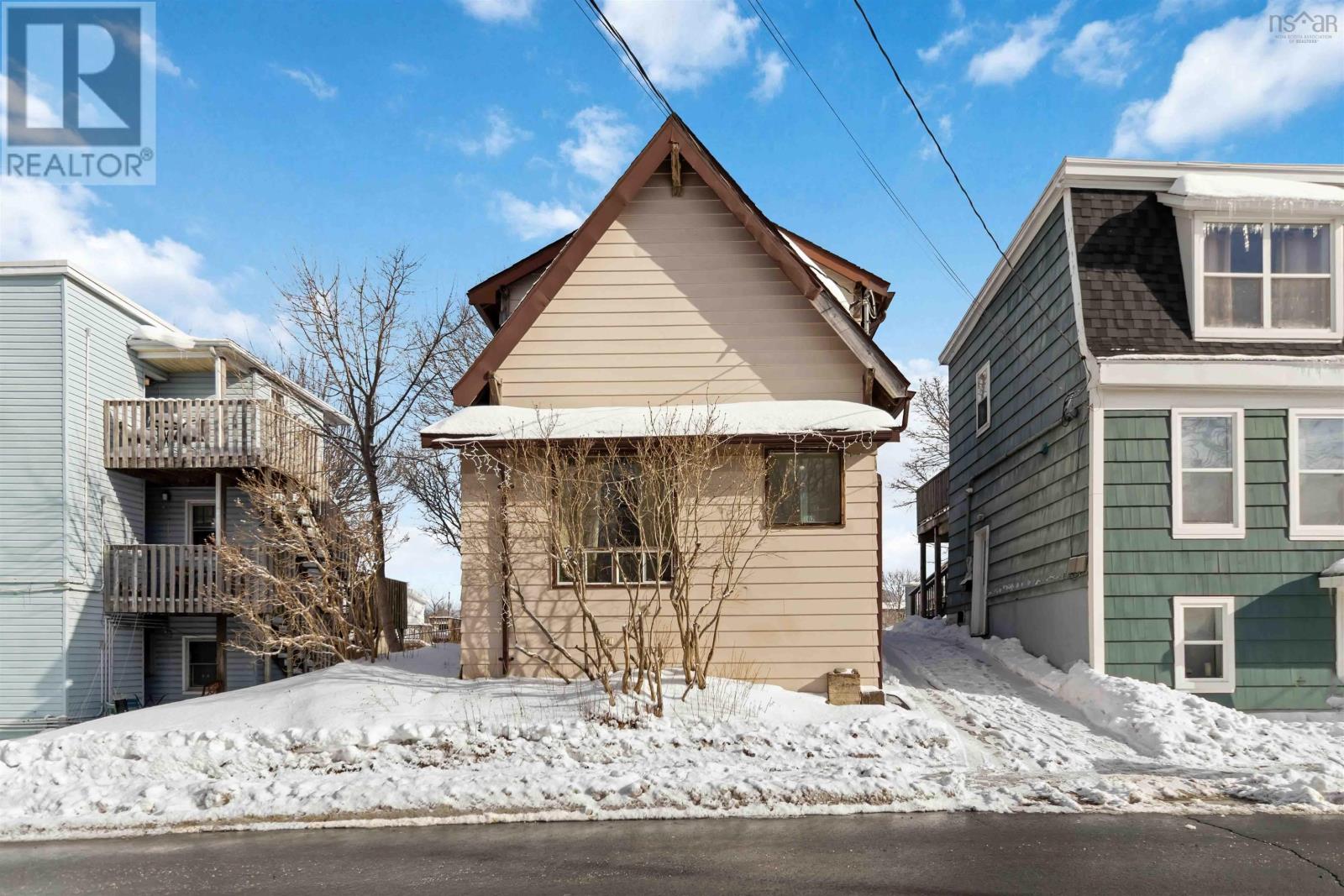 Property 35 of 41 of 102 King Street