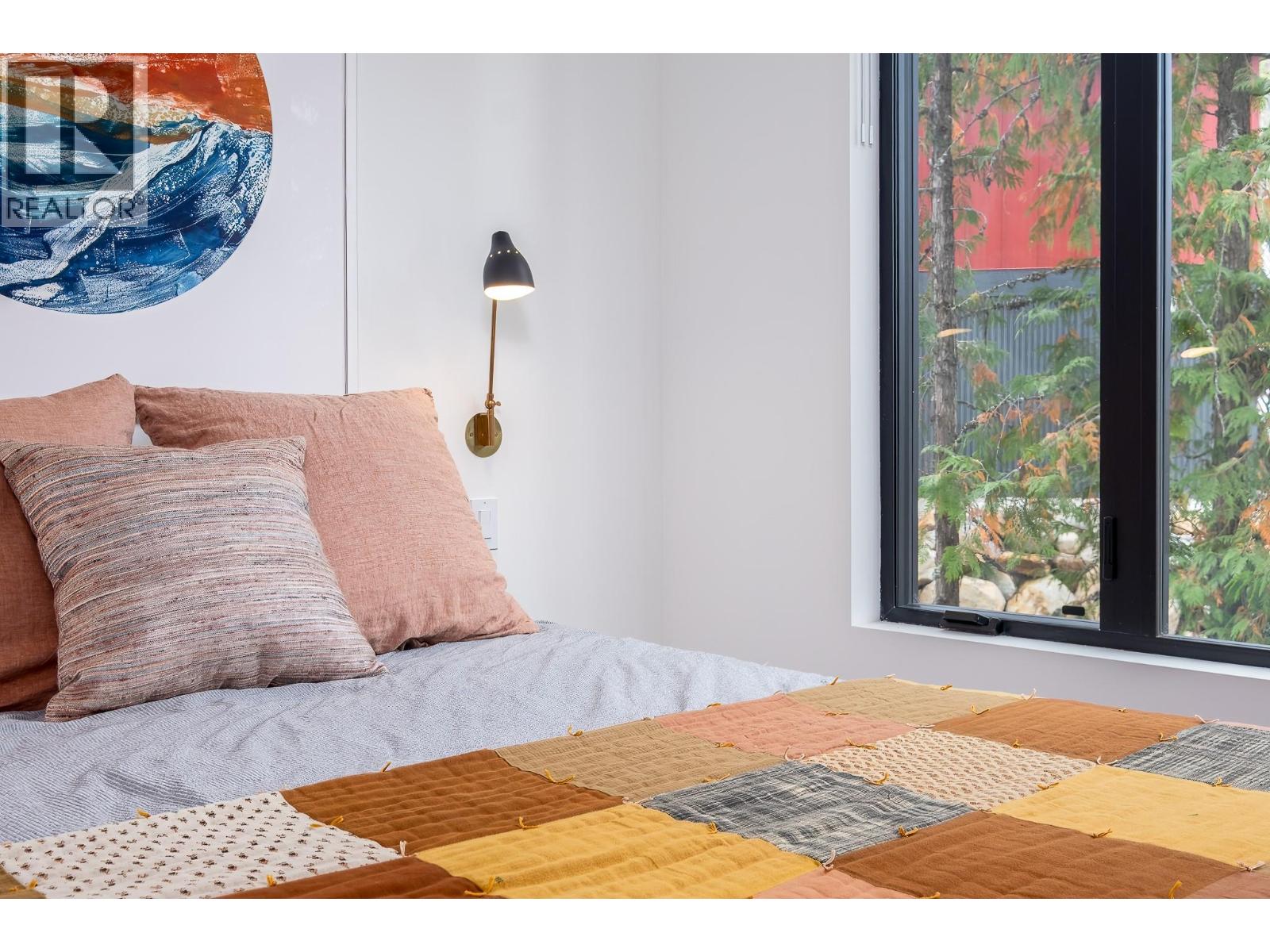 322 LARCH TERRACE - 33