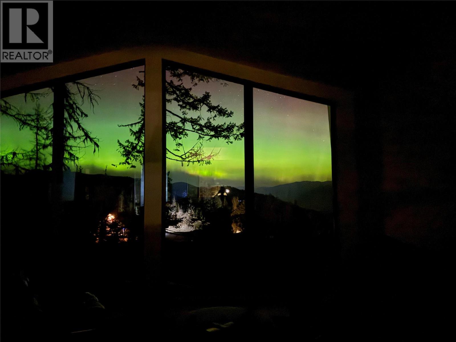 322 LARCH TERRACE - 3