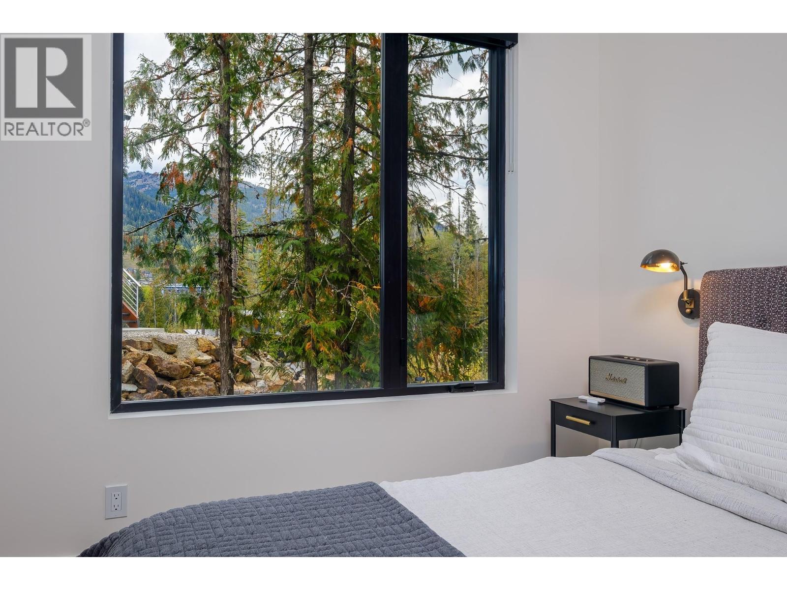 322 LARCH TERRACE - 30