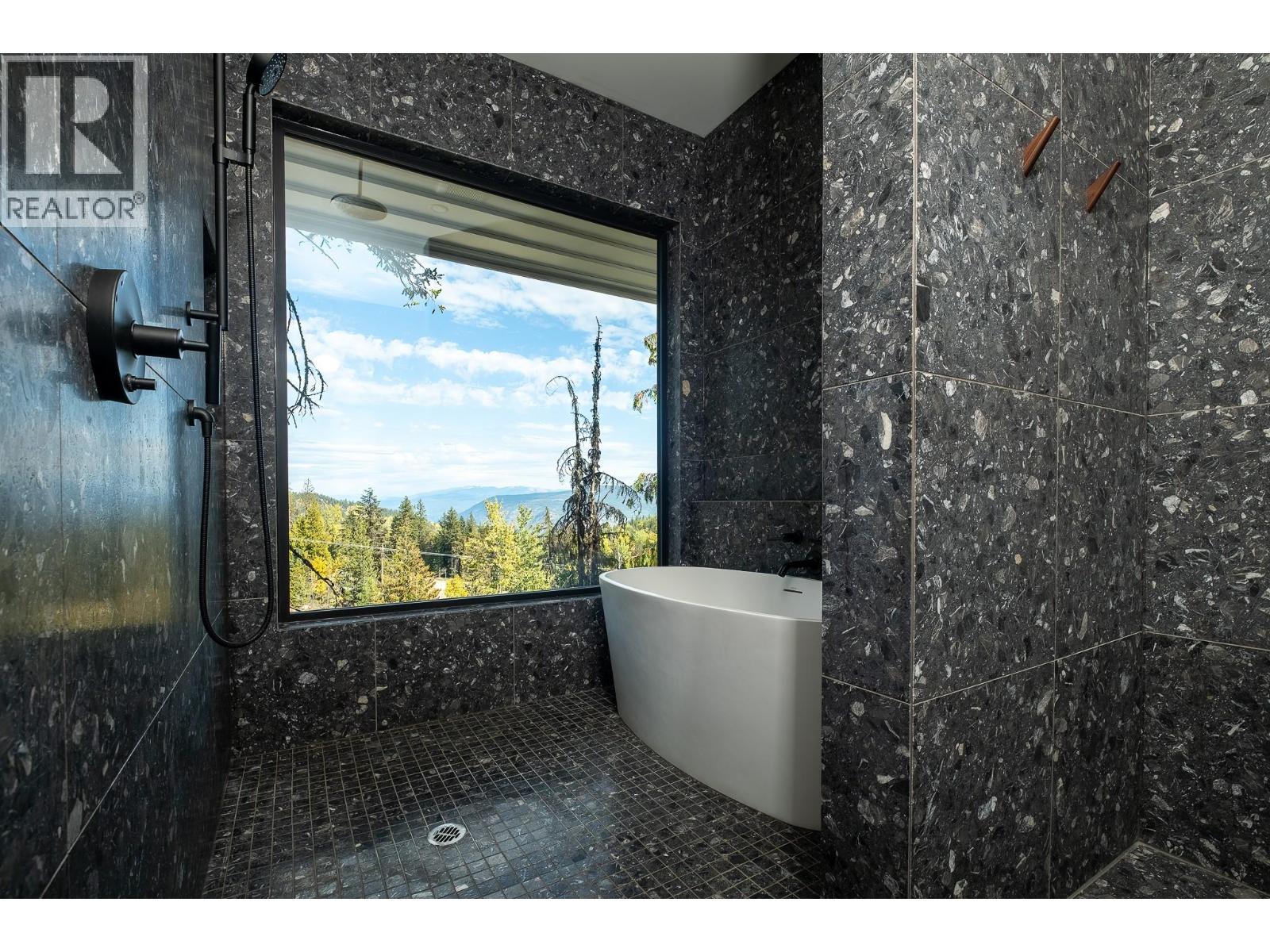 322 LARCH TERRACE - 26