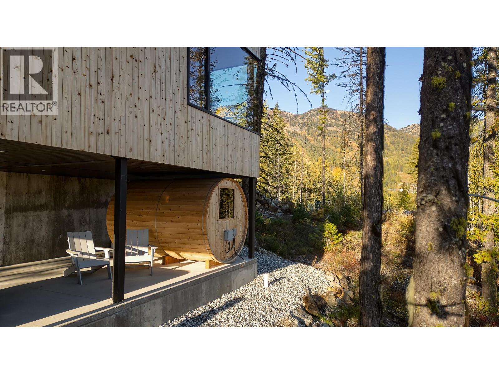 322 LARCH TERRACE - 40