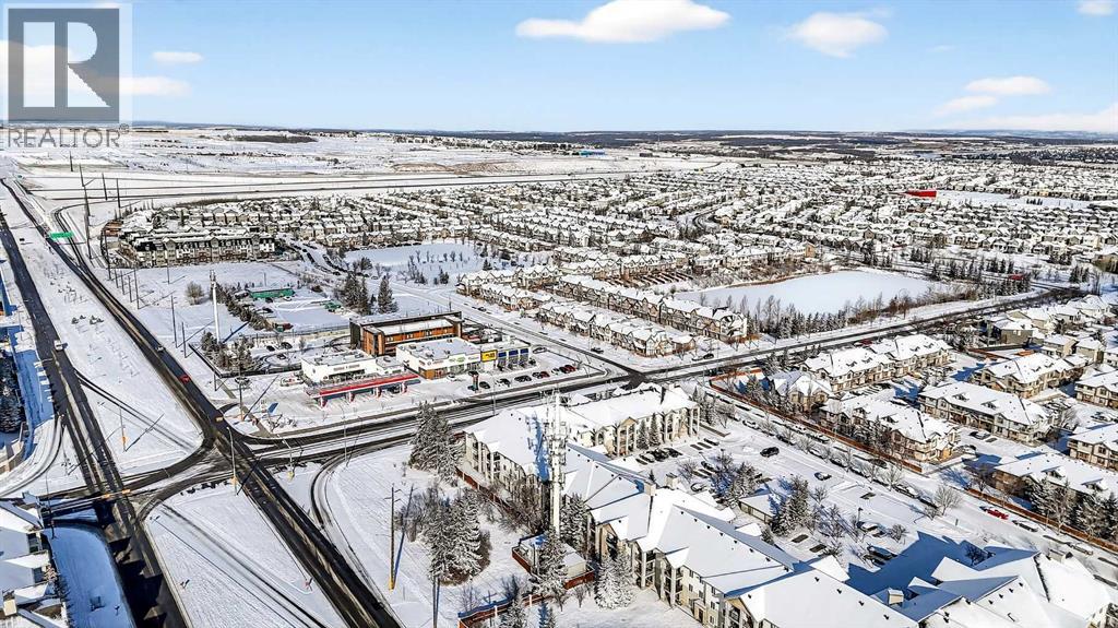 Single Family House for Sale in  Everridge Way SW Evergreen Calgary 