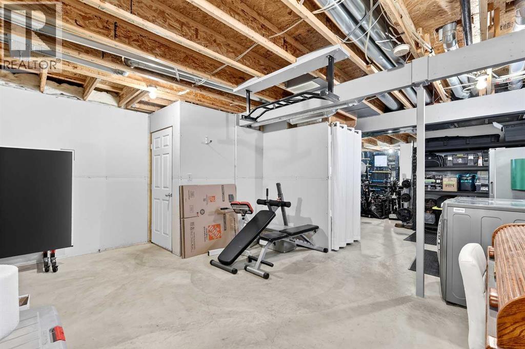 Single Family House for Sale in  Everridge Way SW Evergreen Calgary 