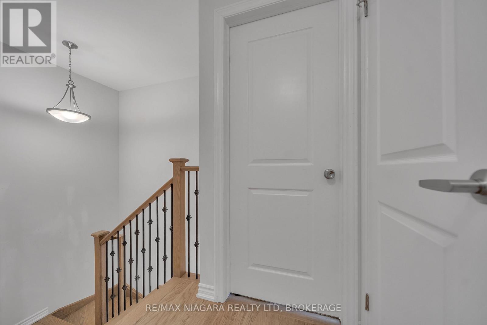 120 RENFREW TRAIL - 16