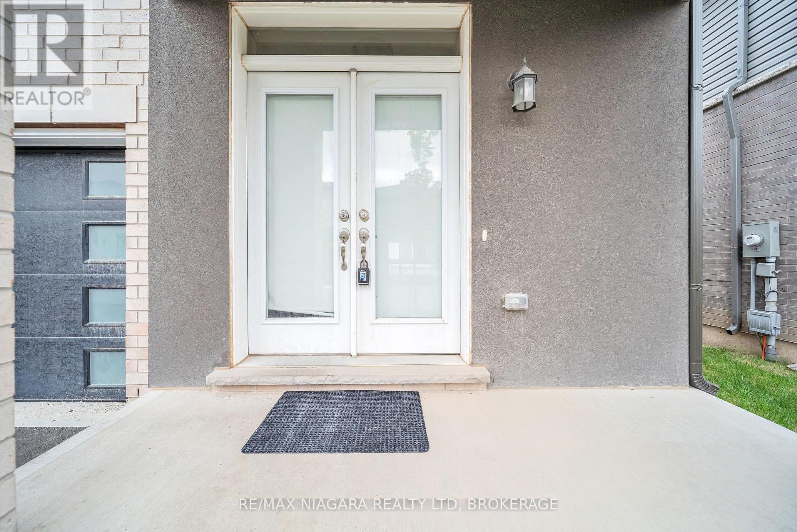 120 RENFREW TRAIL - 3