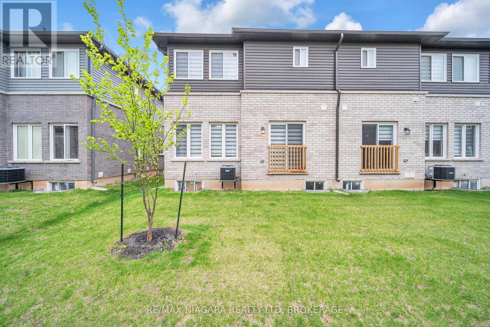 120 RENFREW TRAIL - 49