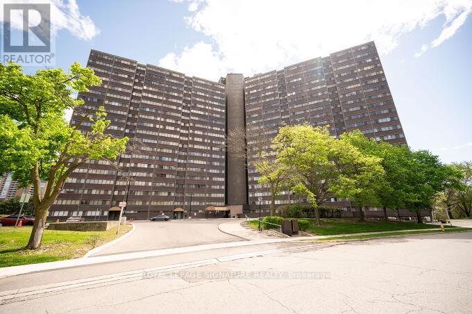 705 - 11 WINCOTT DRIVE