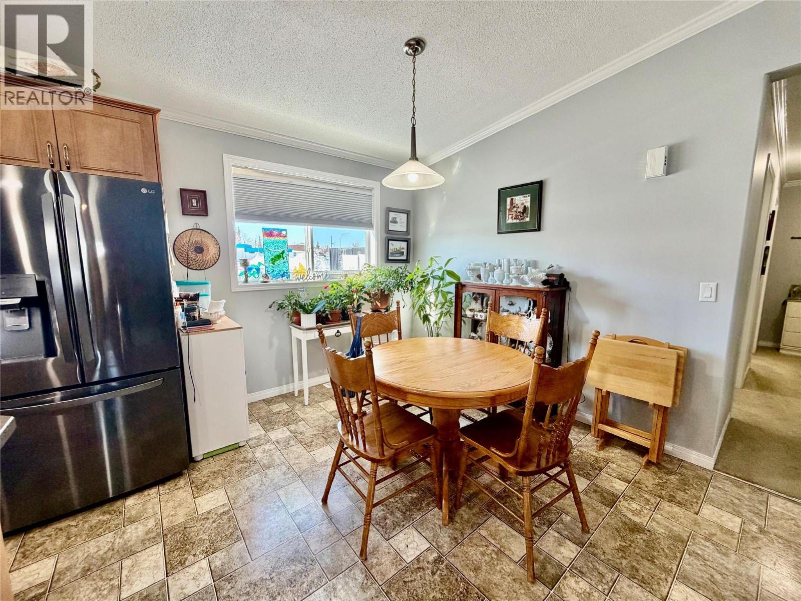 720 105 Avenue - 8