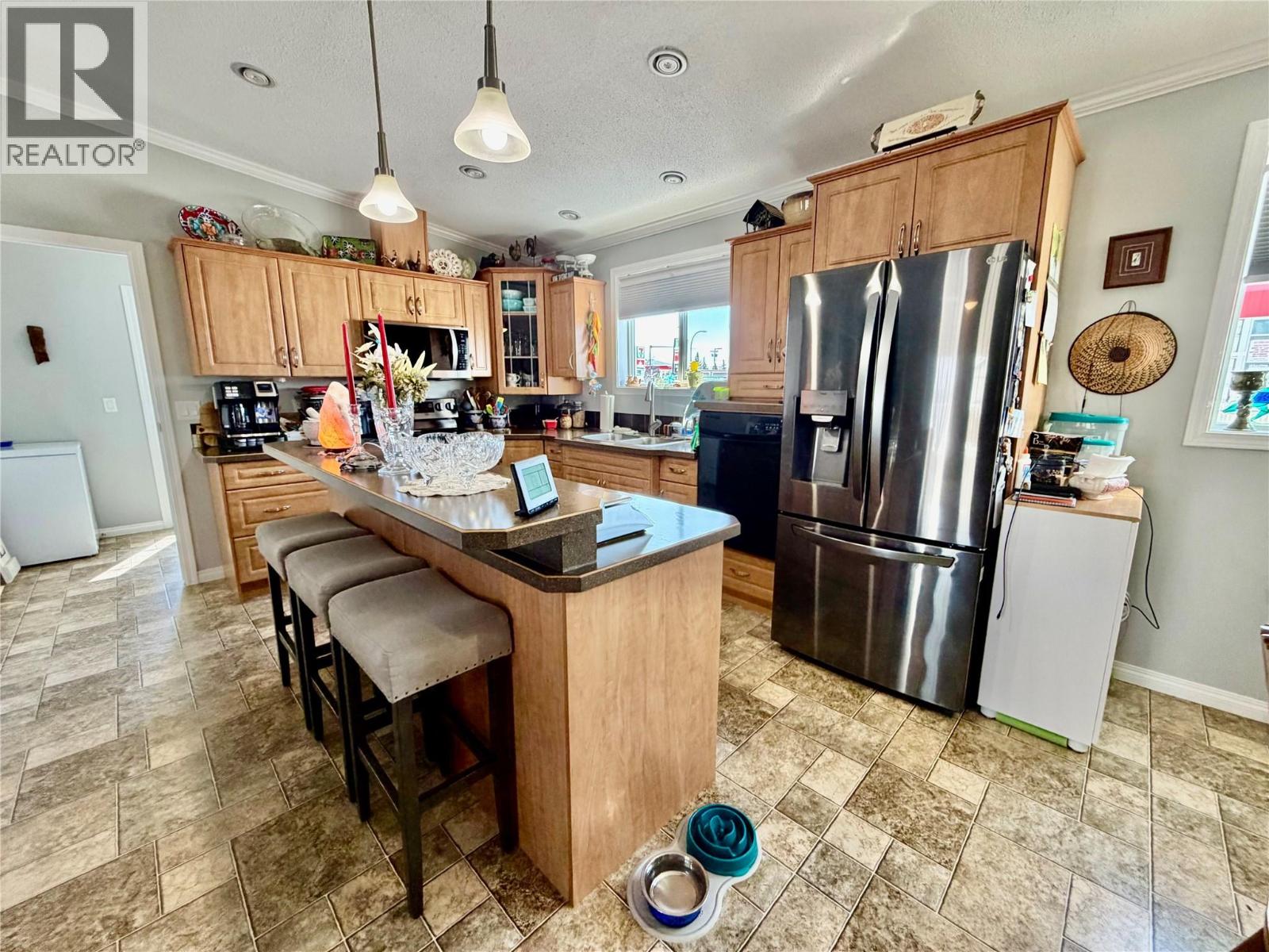 720 105 Avenue - 5
